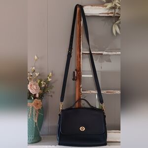 Beautiful Vintage Black Coach Court Crossbody/ Handbag Bag 9870 ⚘️